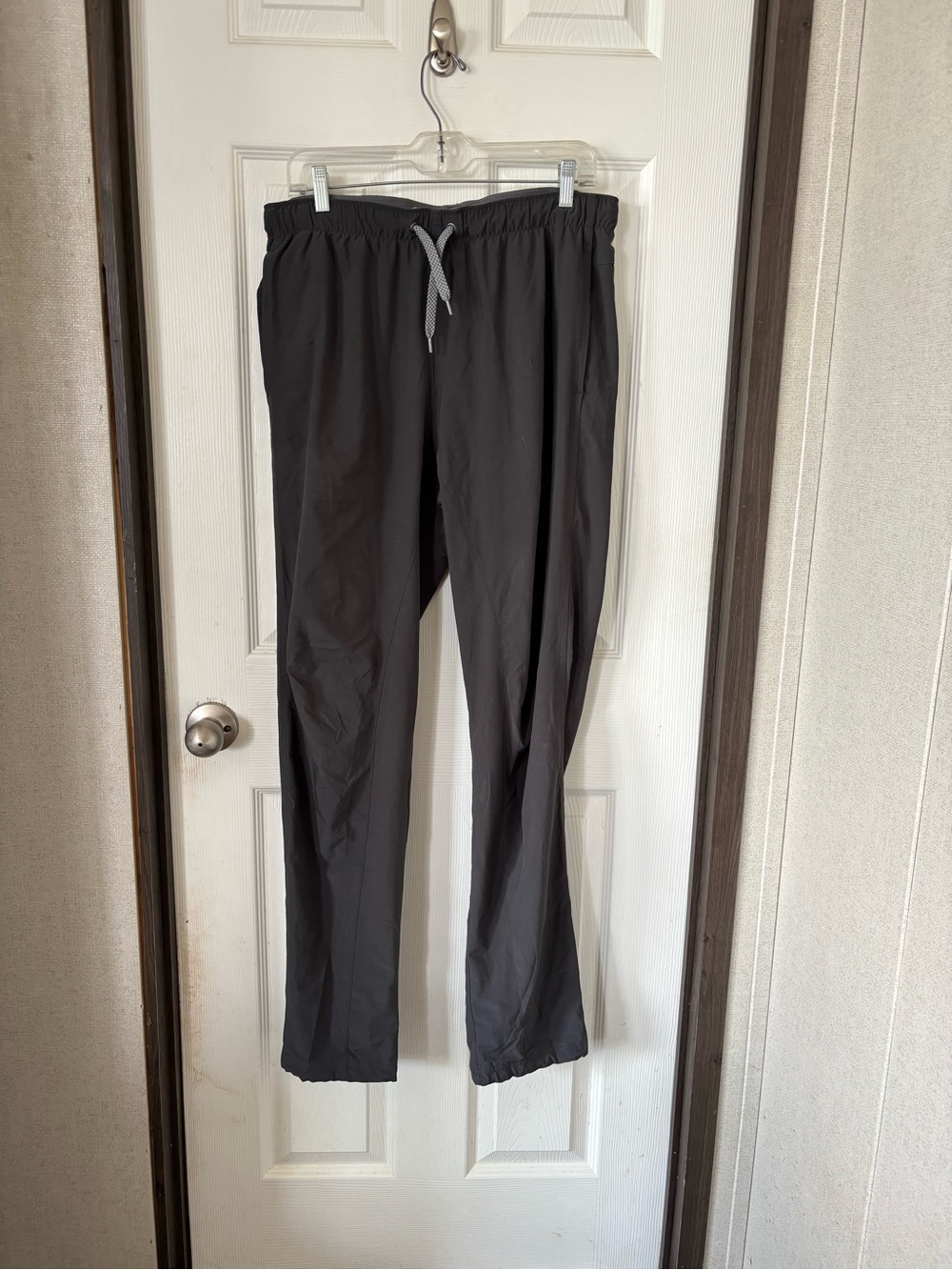 Free Fly Apparel Men's Drawstring Joggers in Dark Gray